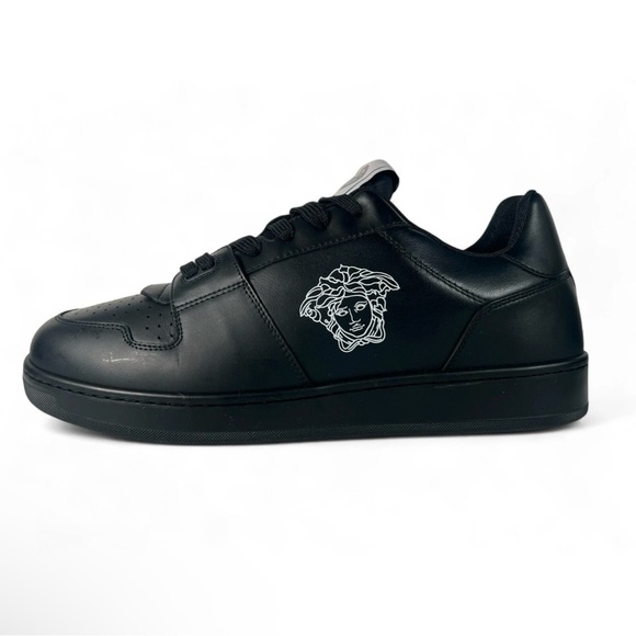 🔥$850 NIB AUTH VERSACE MEDUSA SNEAKERS - Picture 2 of 15